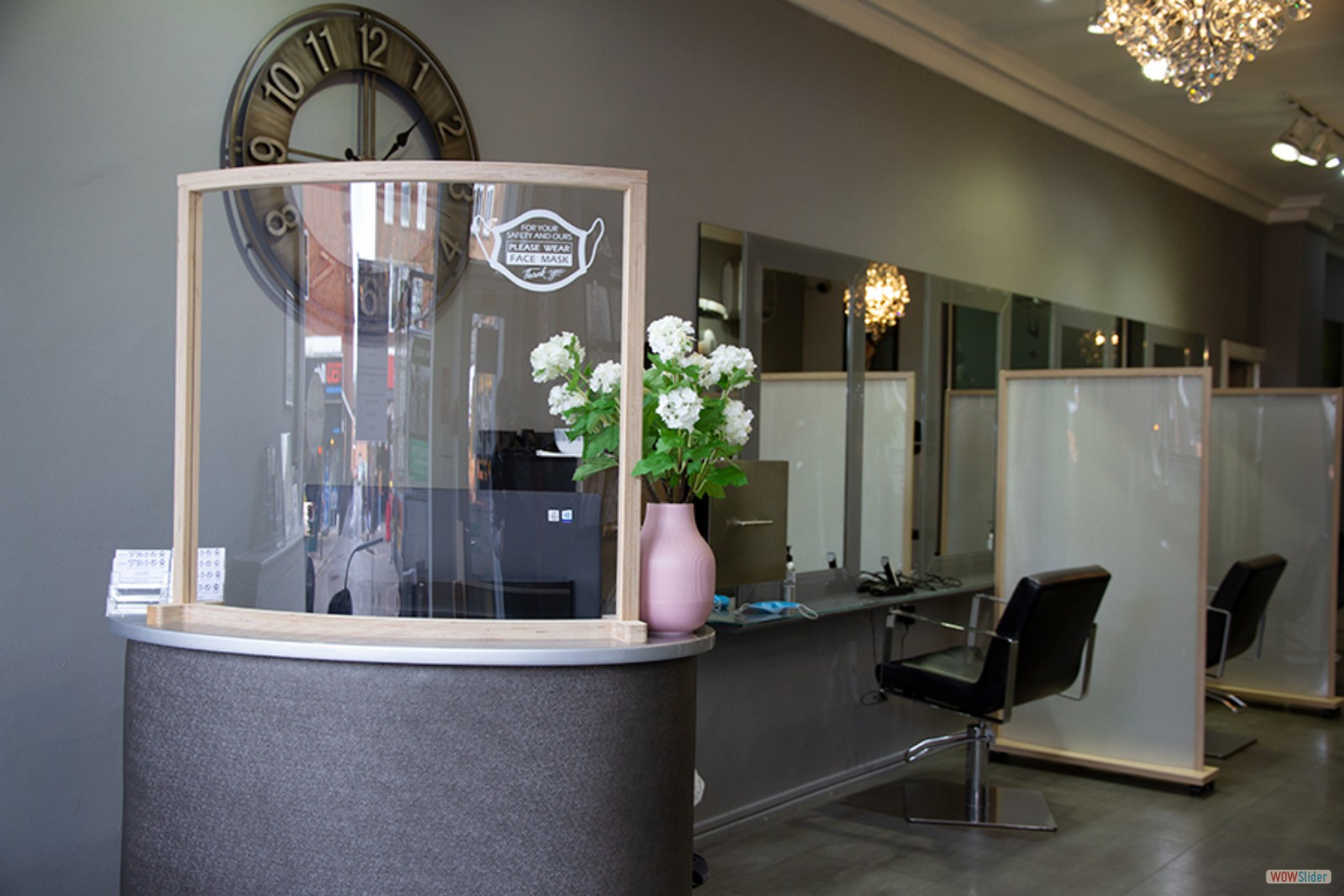 Reception-desk-shild